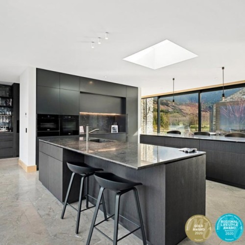 Closeburn lodge Main kitchen  ScaleMaxWidthWzEwMDBd