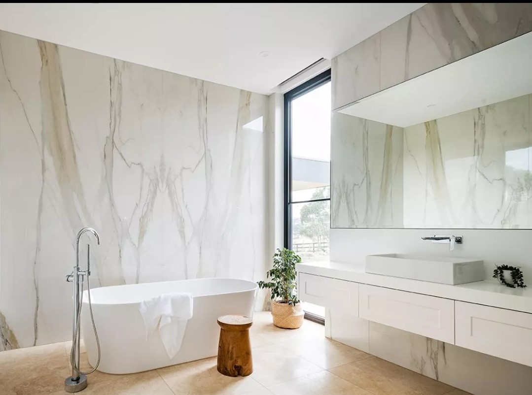 Florim Calacutta Gold porcelain bathroom v2
