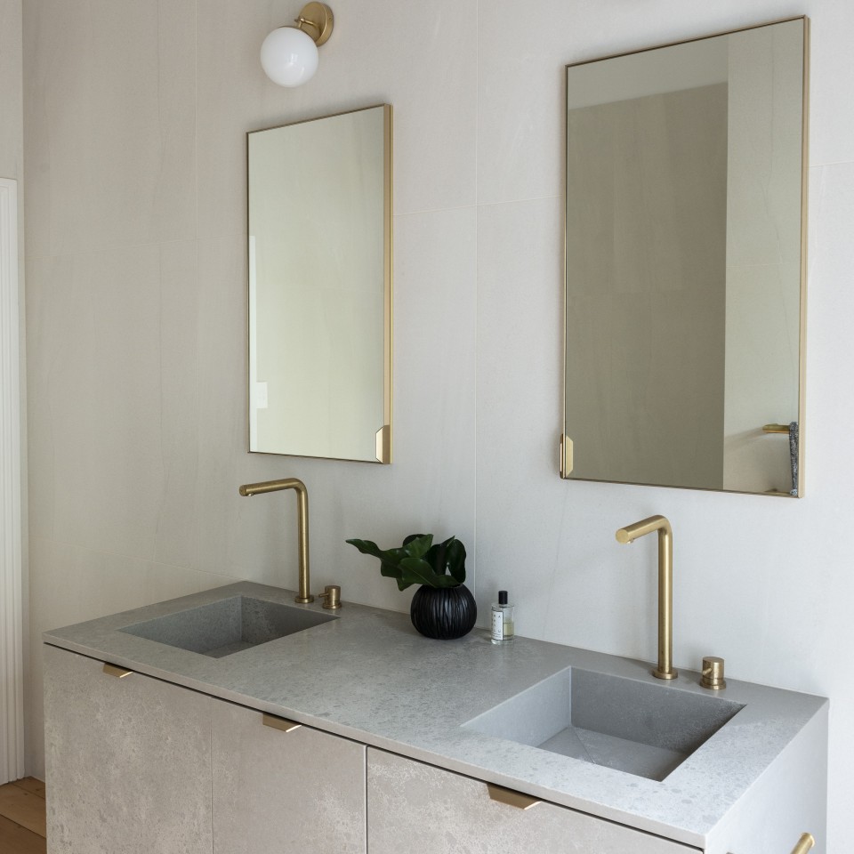 SY Devonport 206 Bathroom Vanity Front view v2